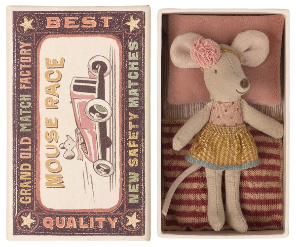 Maileg, Little sister mouse in matchbox