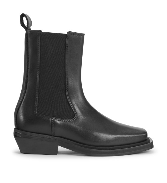 Shoe Biz / Anine Vaca Alfa Short Boot / Black