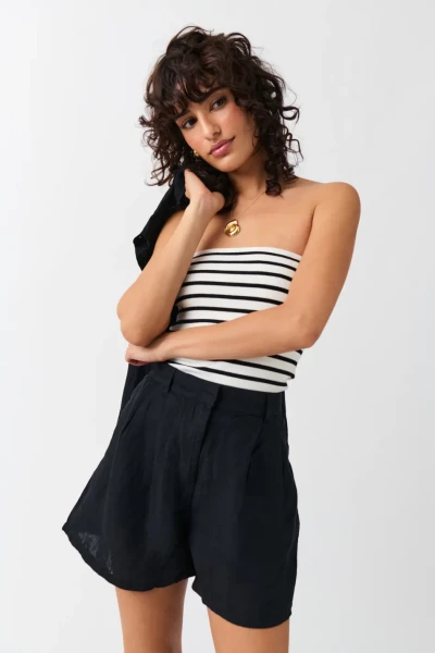 Gina Tricot / Linen shorts / Black